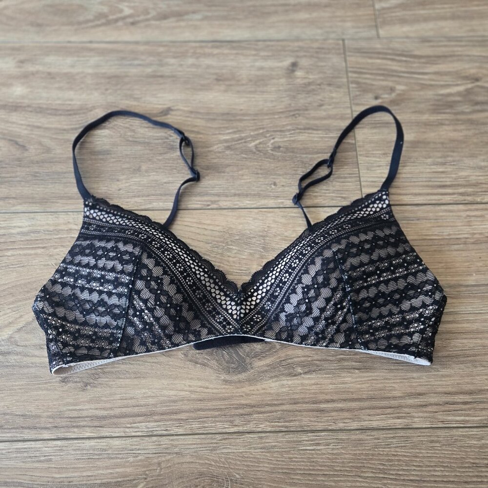 Victoria's Secret Lace Padded No Underwire Bra